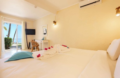 Tombeau Bay Hotel | Cocotiers Hotel – Mauritius
