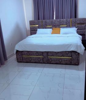 Kwabenyan Casa | Cocovine Residence
