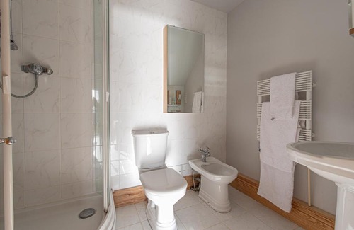 Menai Bridge Casa | Coed y Berclas guest room, wonderful view