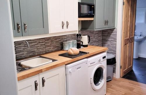 Groeslon Casa | Coed Y Glyn Bach