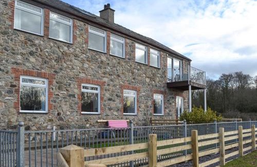Groeslon Casa | Coed Y Glyn Bach