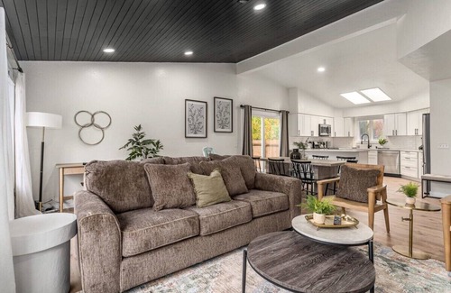 Graystone Casa | Coeur d'Alene Getaway I Quiet Neighborhood!