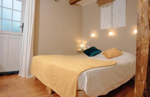 Coly Casa | Coeur de village, maison pour 8 avec piscine