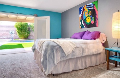 Dobson Ranch Casa | Coffee Bar~Pool~Basketball Court~Sanctuary