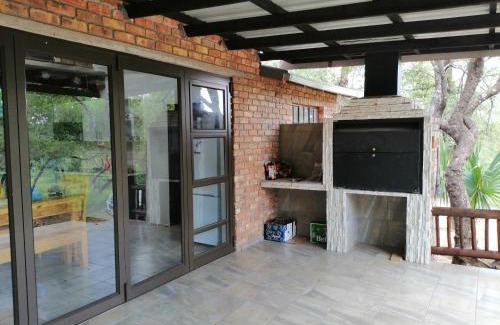 Marloth Park Villa | Coga Cottage - Marloth Park