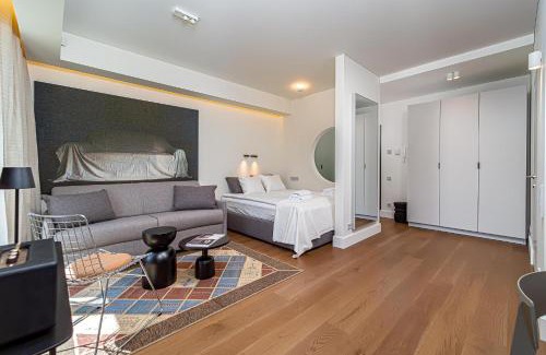 Kaunas Apartamento | cohost I New Apt w-Balcony I Air Condition I Free Parking & Netflix I By Botanical Park