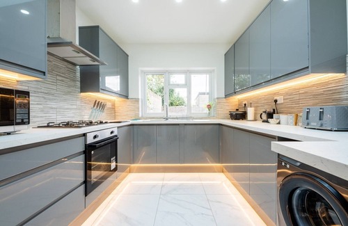Grangetown Casa | Cohost Partners 6-Bed Home Perfect for Groups