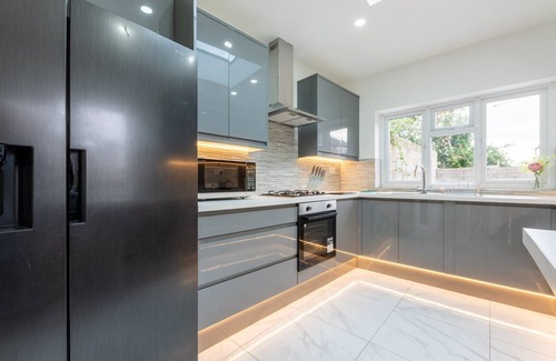 Grangetown Casa | Cohost Partners 6-Bed Home Perfect for Groups