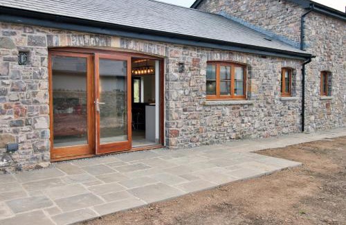 Pontyclun Casa | Cohost Partners Charming Barn Stay
