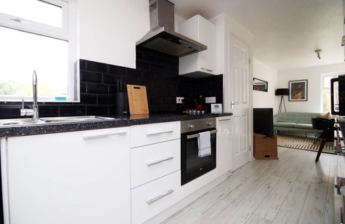 Cribbs Causeway Casa | Cohost Partners | Spacious 4BR Home | Free Parking