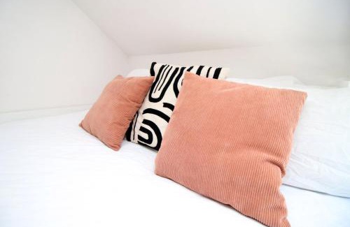 Plasnewydd Apartamento | Cohost Partners- Studio Apt in Cardiff