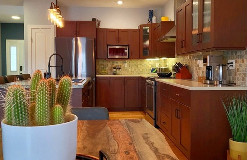 Cold Lake Casa | Cold Lake Retreat - 5 min walk to the beach & marina! (Pet Friendly)