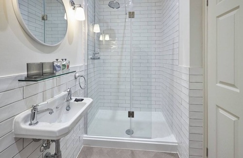 Wooler Apartamento | Cold Law @ Arlington House Hotel: Self Check-In Suites
