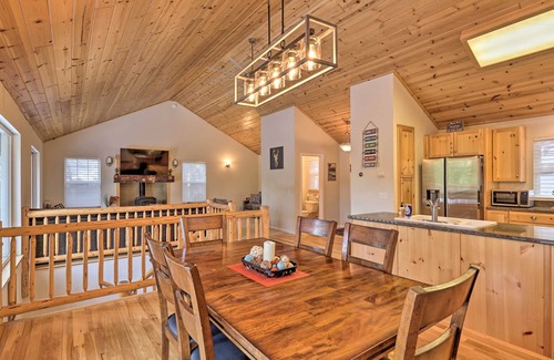 Cold Springs Cabaña | Cold Springs Mountain Cabin: Hot Tub & Generator