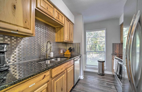Cape Royale Cabaña | Coldspring Cottage < 1 Mi to Lake Livingston!