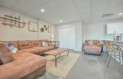 Coldwater Cabaña | Coldwater Family Retreat w/ Boat Dock & Grill!