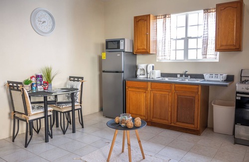 Cole Bay Apartamento | Cole Bay - Chic 1-bedroom furished apartment in walking distance to Simpsonbay