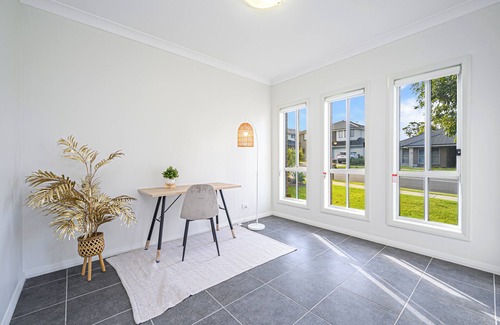 Colebee Casa | Colebee Modern 4BR House Spacious & Close to Park