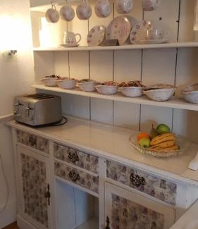 Rushmoor District Casa | Colebrook Guest House