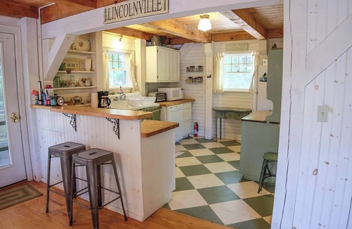 Lincolnville Cabina | COLEMAN POND COTTAGE - Town of Lincolnville - Coleman Pond