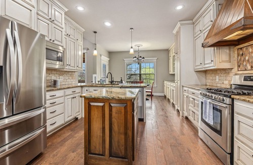 Bentonville Casa | Coler Cottage-0.4 mi to Coler MTB Trail-Game Room