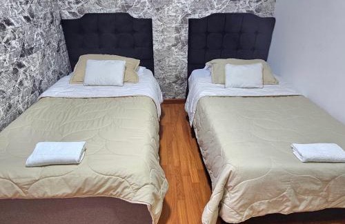 Campin Cama Y Desayuno | Colisseum Roma - Vive Claro -El cubo movistar campin