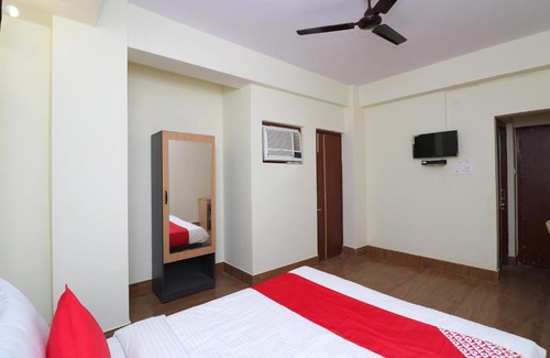 Danapur Hotel | Collection O 74428 Hotel Pranjal Inn Bailey Rd