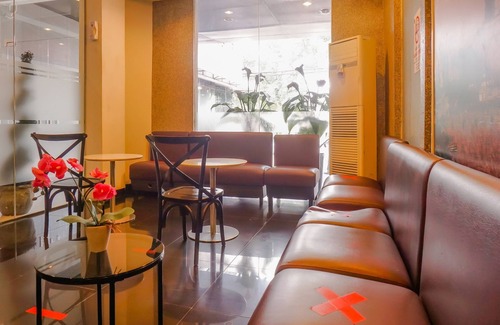 Gambir Hotel | Collection O Hotel Antara