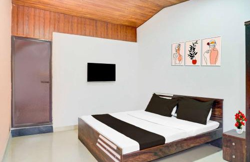 Malavli Hotel | Collection O Malavli Lonavala Hill View