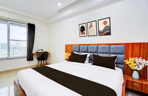 Noida Hotel | Collection O Sector 93 Noida Expressway
