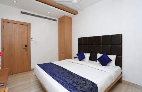Bhopal Hotel | Collection O Sun Park