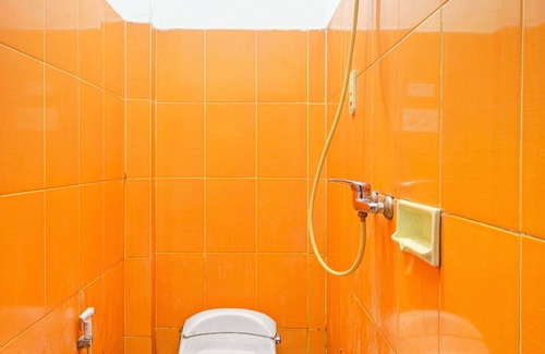 Palmerah Hotel | Collection O Tanah Abang Near Stasiun Tanah Abang Formerly Hotel Bimo Slipi