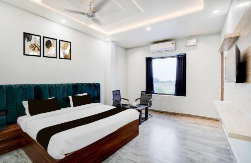 Varanasi Hotel | Collection O Tisaura