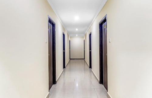 Yeshwanthpur Hotel | Collection O Vijaya Lakshmi Residency
