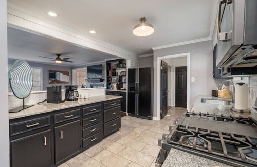 Rock Creek Casa | Colleen's Corner: Captivating 4bed/2.5 bath in Charming Neighborhood