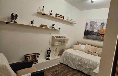 Winchester Casa | College Park Bungalow