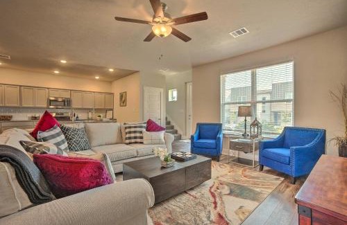 Wellborn Casa | College Station Townhome with Furnished Patio!