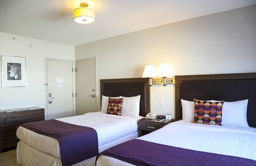 North Beach Hotel | Collins Hotel
