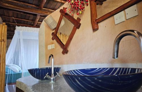 Shimoni Casa | Suite Colobus de 40m2 en Villa 560 m2, Vista al Océano Índico