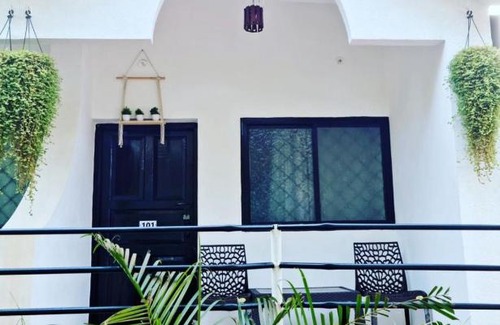 Anjuna Complejo | Colonel's Beachside Resort