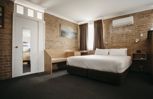 Richmond Hotel | Colonial Motel Richmond