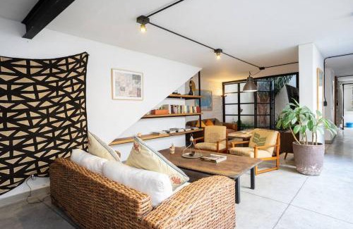 La America Villa | Colonial Villa in Laureles, Unique&Special House