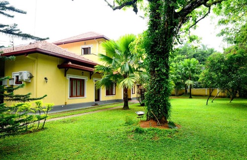 Padukka Casa | Colonial Villa Padukka