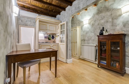 Rione IV Campo Marzio Apartamento | Colonna Suite - Spanish Steps Suite & Spa