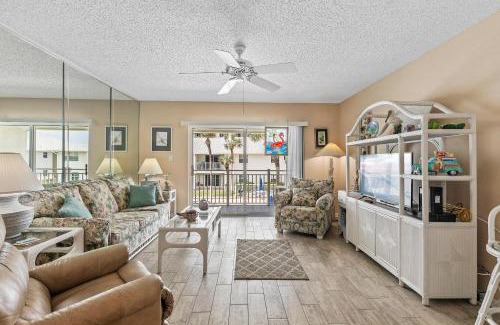 New Smyrna Beach Casa | Colony Beach Club 220