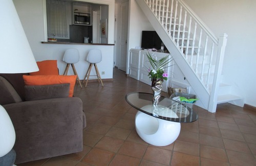 Lurin Apartamento | Piscina, comidas al aire libre, corta distancia a pie de tiendas, restaurantes y Shell Beach