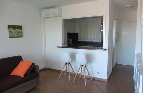 Lurin Apartamento | Piscina, comidas al aire libre, corta distancia a pie de tiendas, restaurantes y Shell Beach