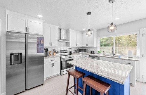 The Colony Casa | Colony Retreat | 4 BR | Centrally Located