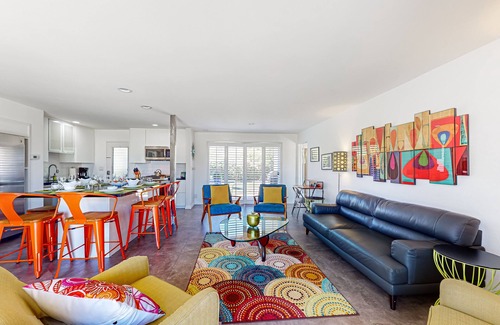 Araby Commons Casa | Color-filled charmer with pool & tennis access, patios, and AC