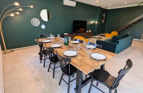 Meze Apartamento | ColorChic 3 étoiles - Parking Privé Terrasse Clim - 120m2 Plein centre